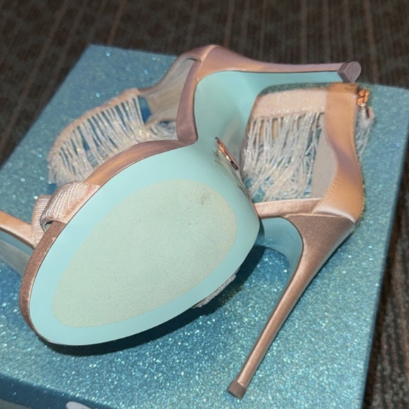 Blue by Betsey Johnson Grand Champ Satin Size 8 Worn Once - Picture 6 of 7